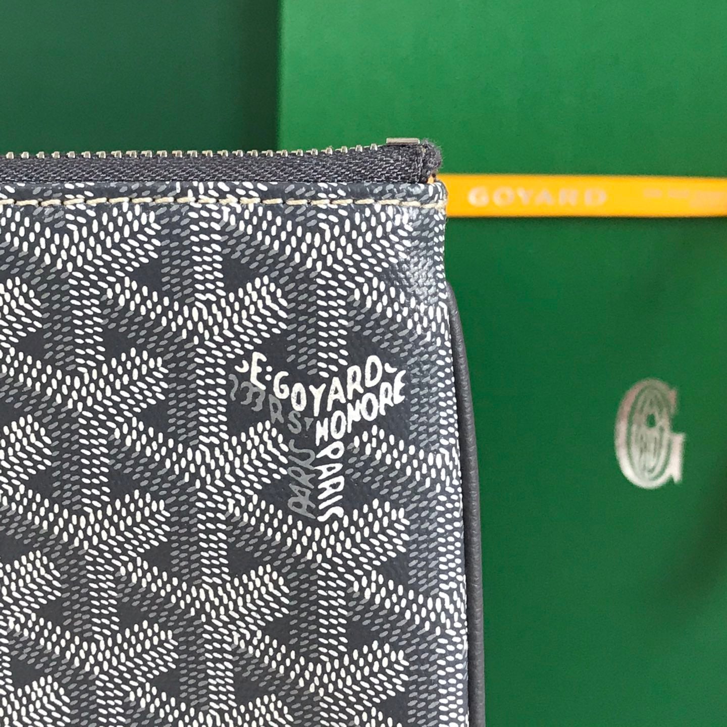 SÃ‰NAT MGM POUCH 40 IN GREY GOYARDINE CANVAS