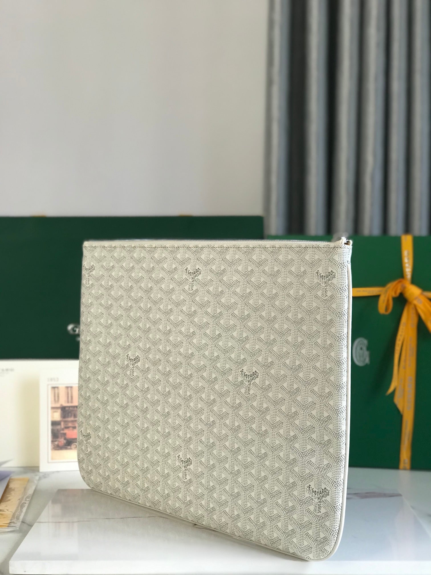 SÃ‰NAT MGM POUCH 40 IN WHITE GOYARDINE CANVAS