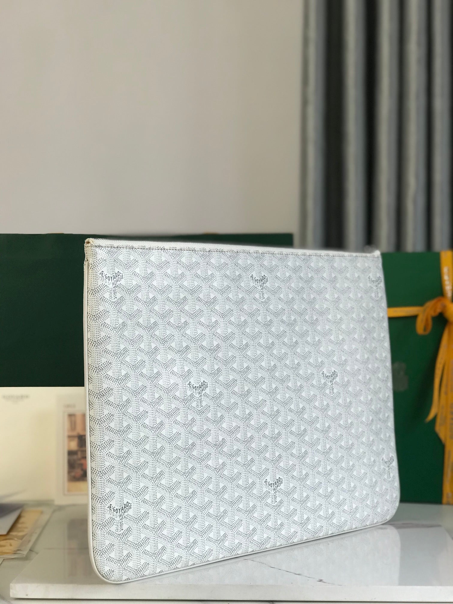 SÃ‰NAT MGM POUCH 40 IN WHITE GOYARDINE CANVAS