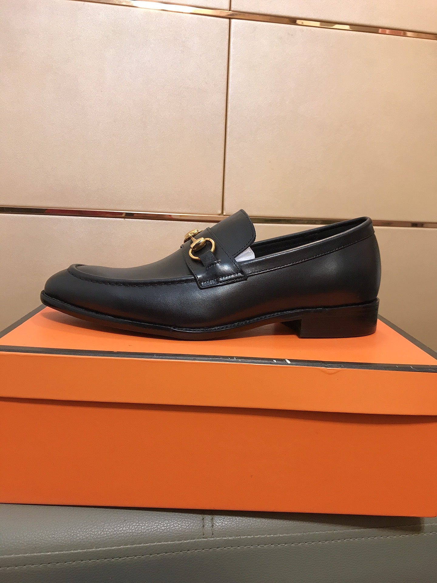 GG Men's Jordaan Loafer Black Cowhide 529781