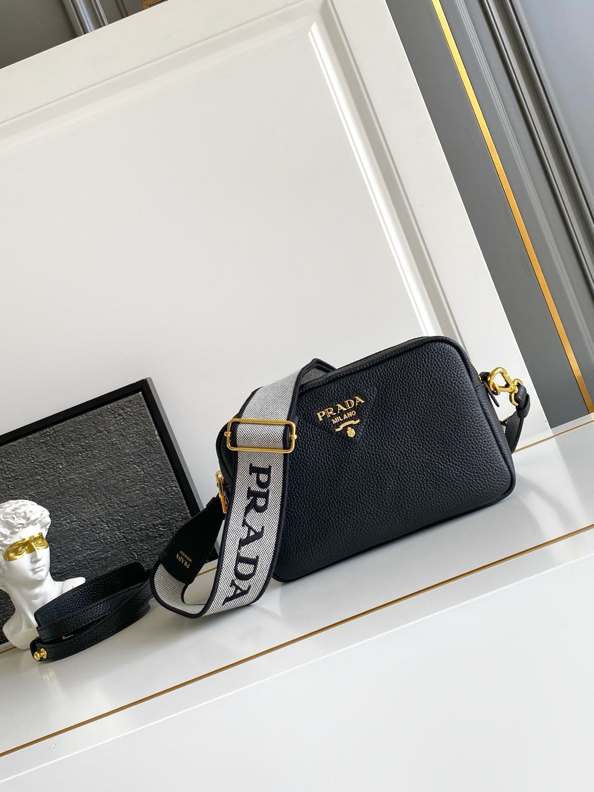 Prada 2026 Small Shoulder Bag 22cm Leather