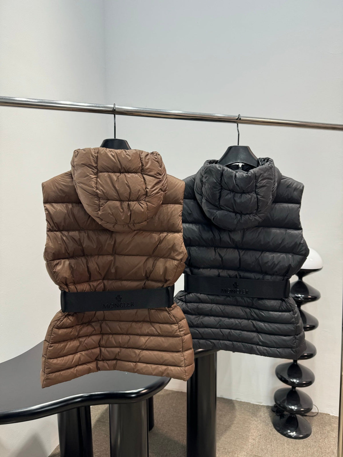 Moncler 2026 Melia Hooded Vest Brown And Black Down Polyester