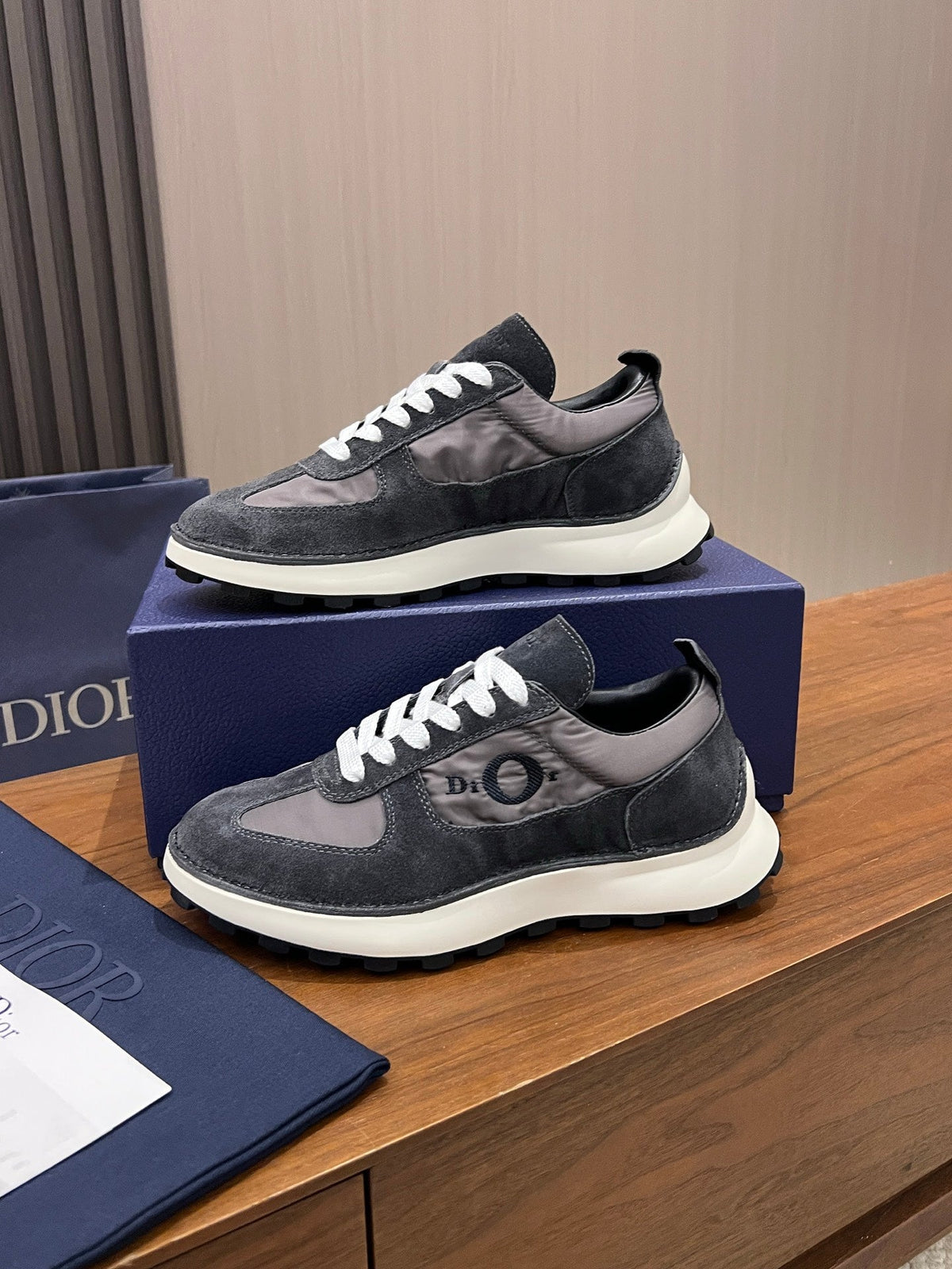 Dior 2026 Sneaker Suede 904794