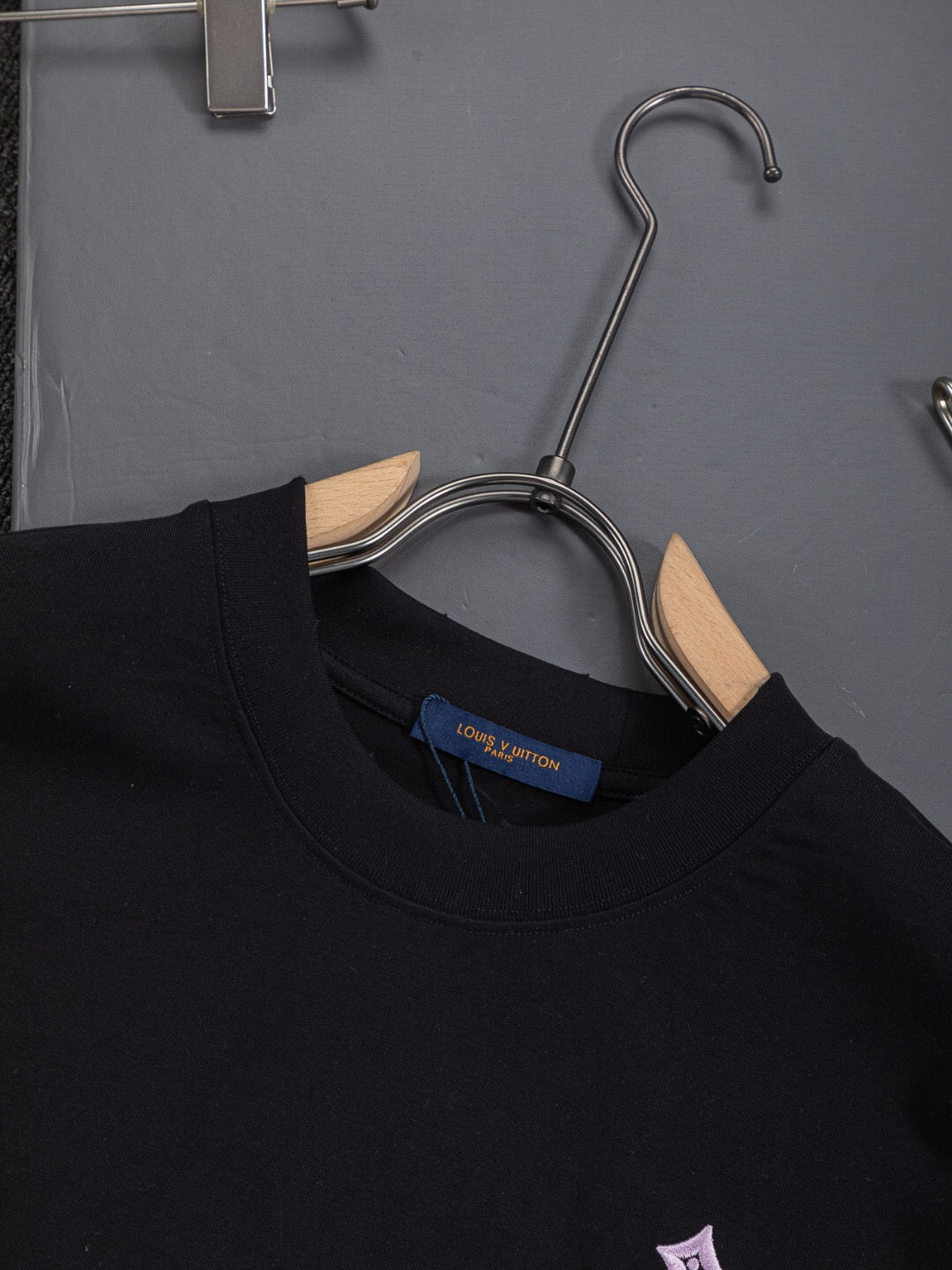 LV 26A Short-Sleeve T-Shirt Black Multicolor Cotton 405640