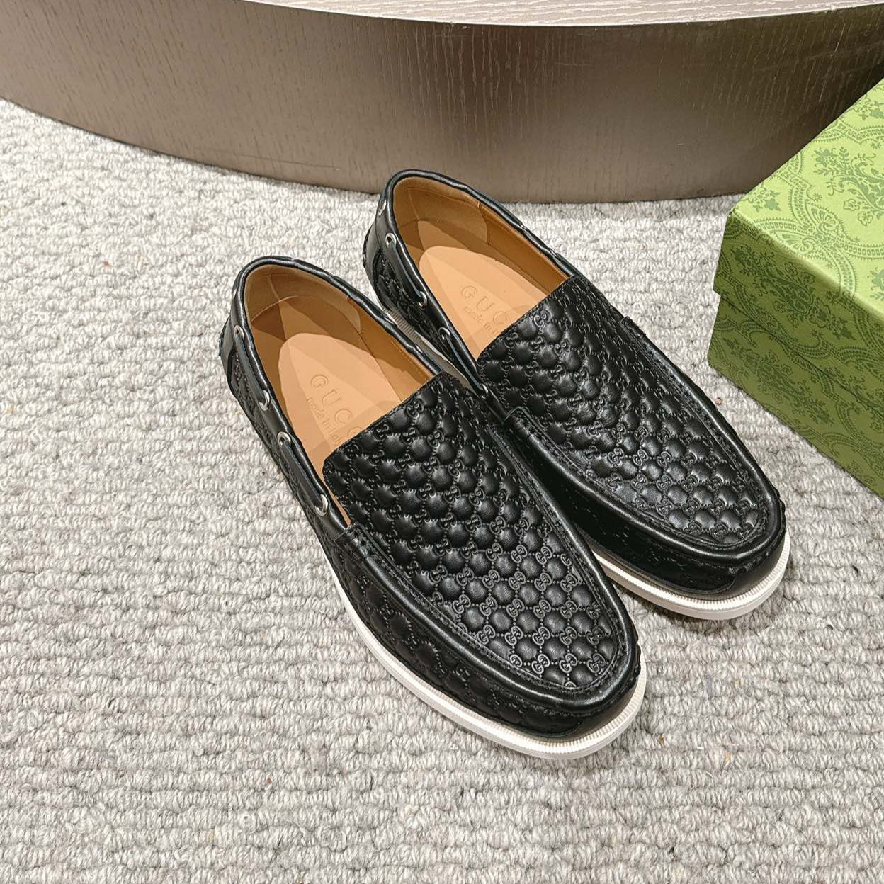 GG Men's 25 Loafer Black Calfskin 592175
