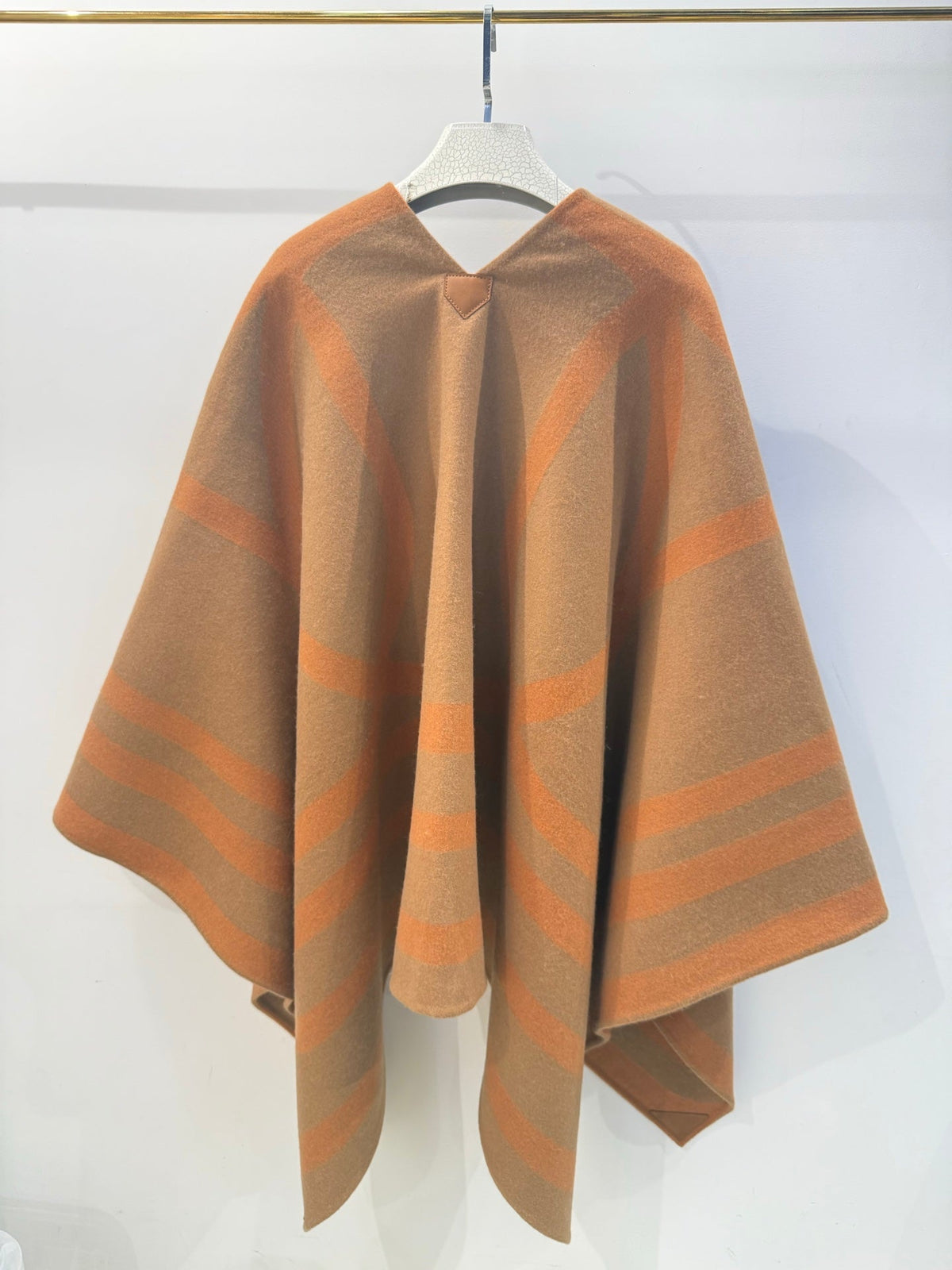 Hermès 2026 Poncho Scarf 150cm Cashmere 216453