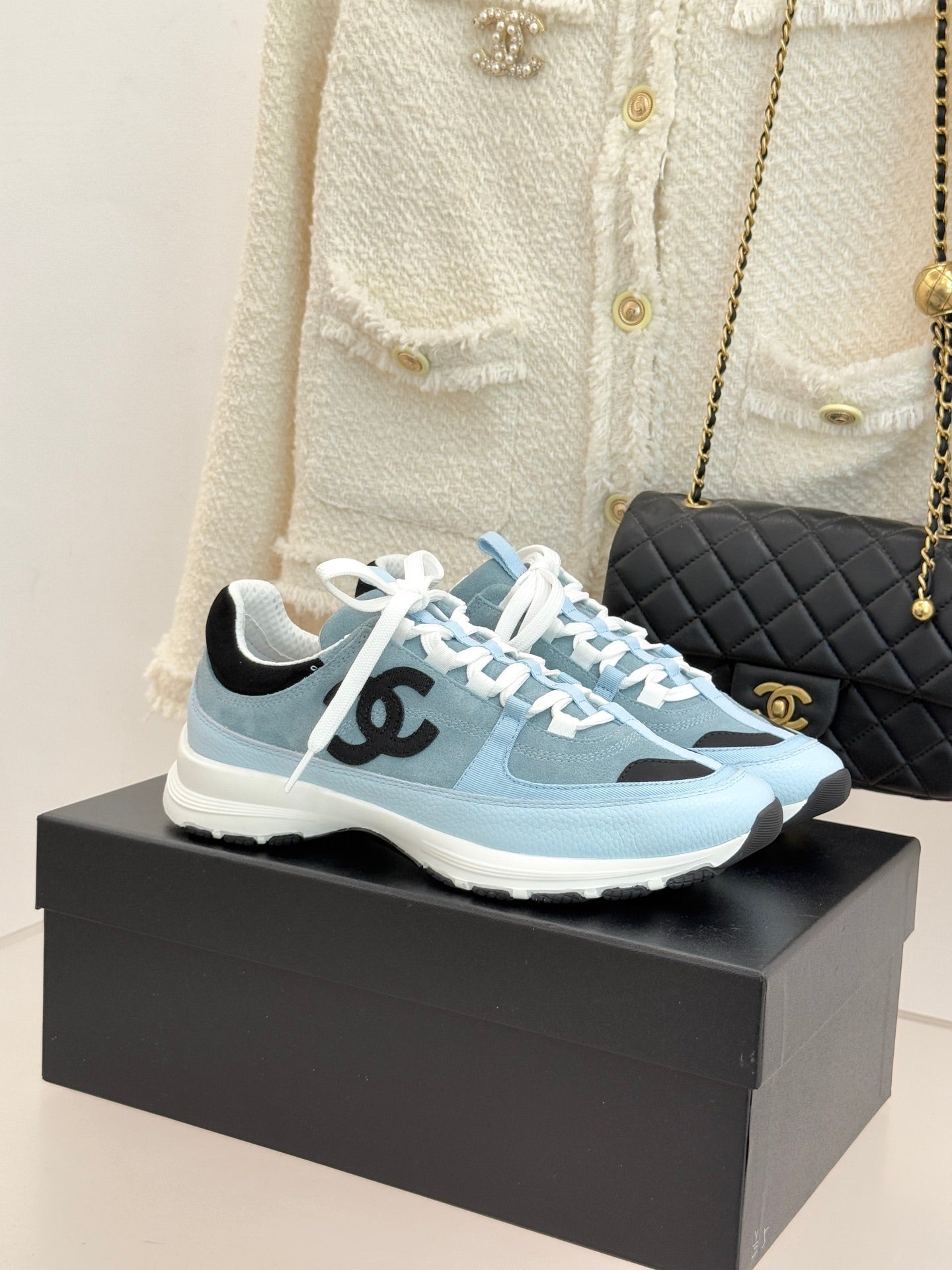 CC 26 Sneaker Blue mix Black White Suede Calfskin 610011