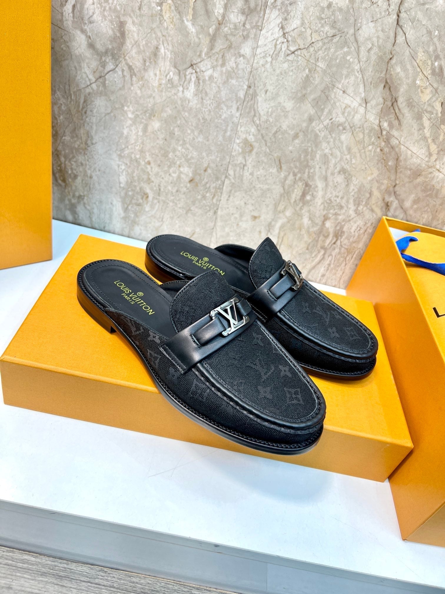 LV EASY MULE BLACK MONOGRAM CANVAS