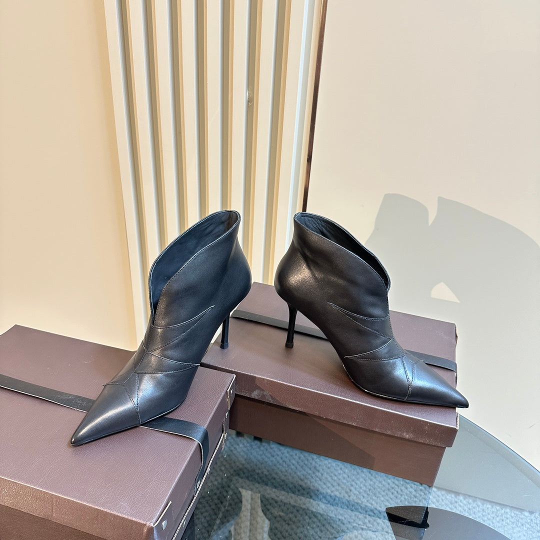 Alaia Boots