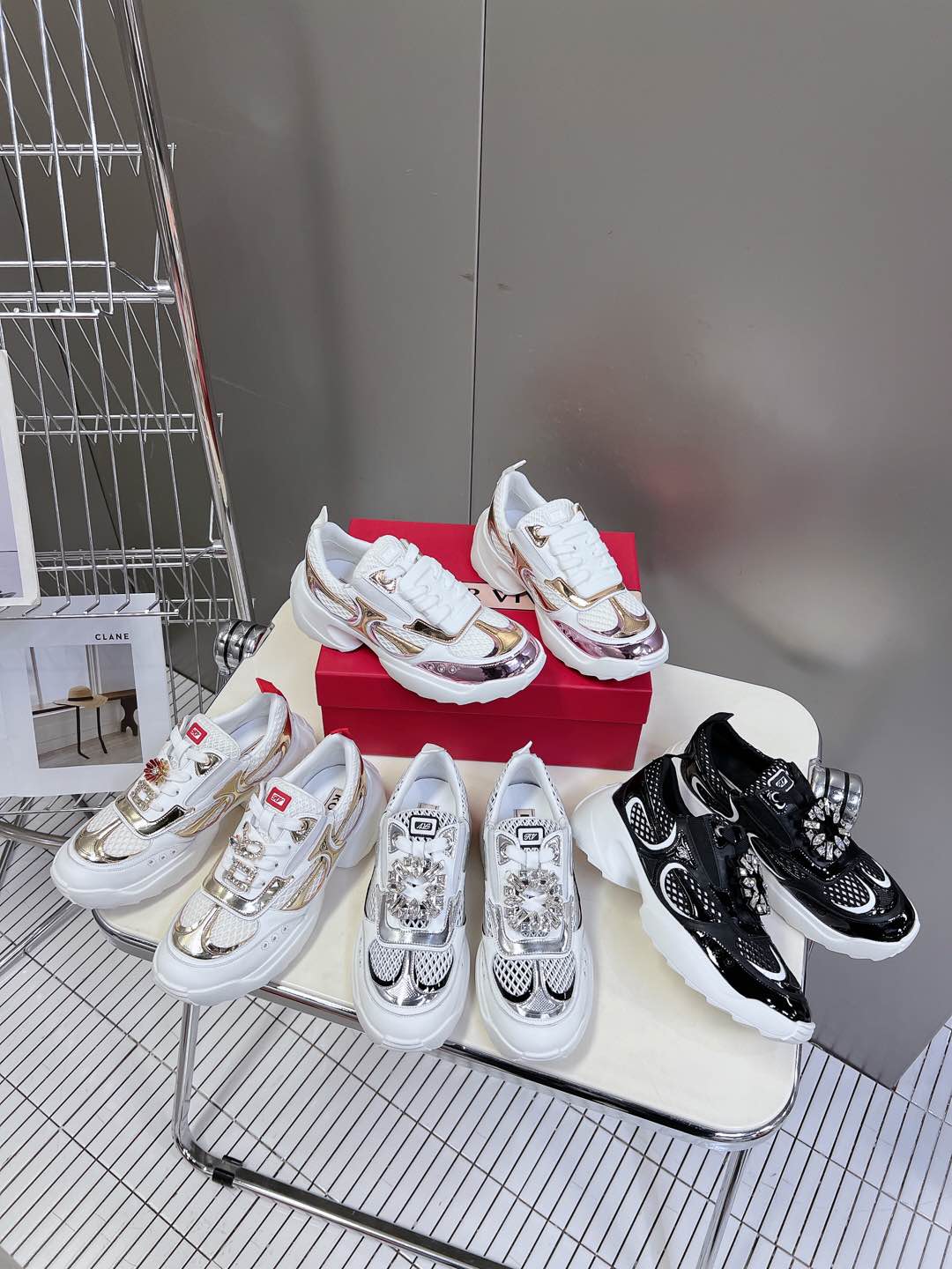 Roger Vivier Sneaker
