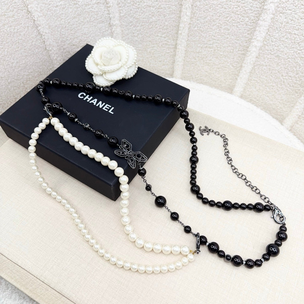 Chanel 2026 Hand-Woven Pearl Waist Chain Black 218095
