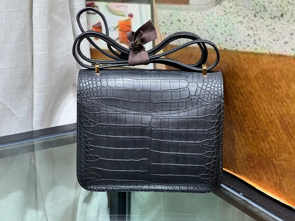 High-end Hermes 2026 Constance Bag 19cm Crocodile Leather
