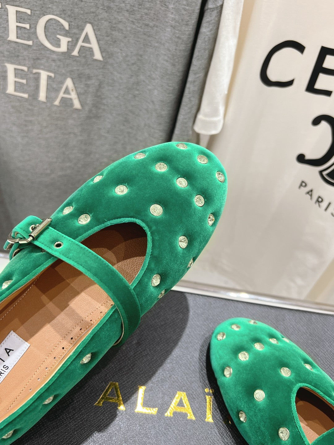 Alaila Ballet Flats In Green Velvet With Rhinestones 972004
