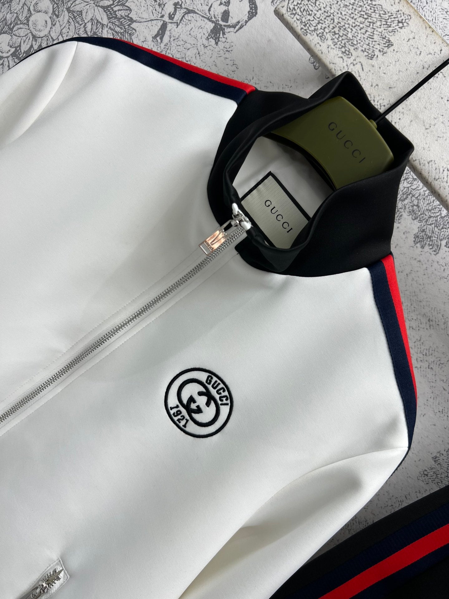 Gucci 25 Sport Suit Black White Acetate