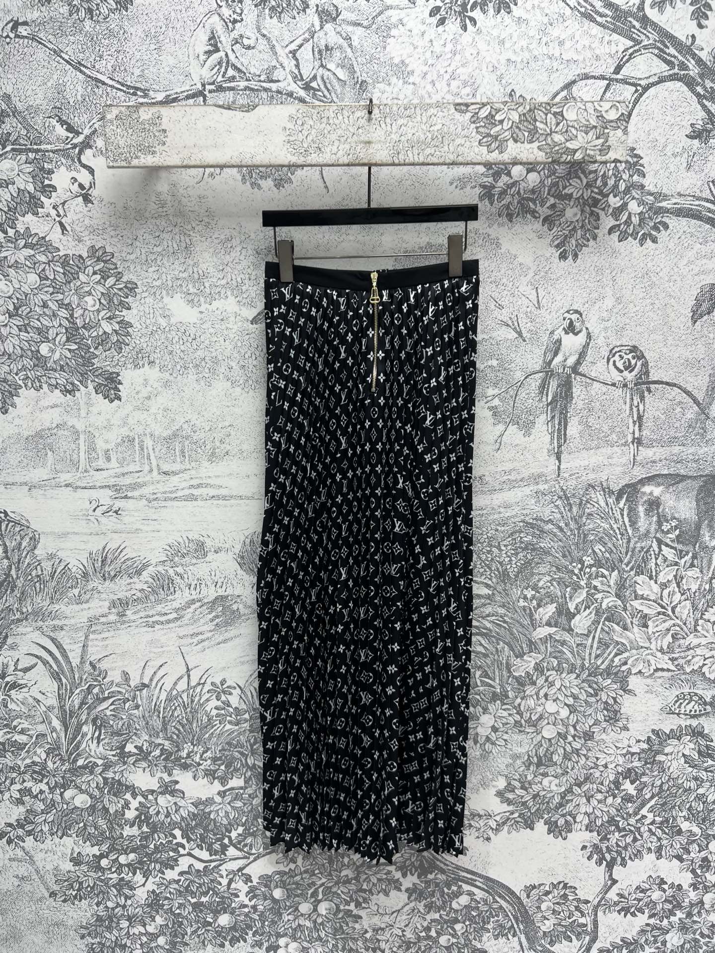 LV 25 Flower Barrage Print Lapel Dress Black Polyester
