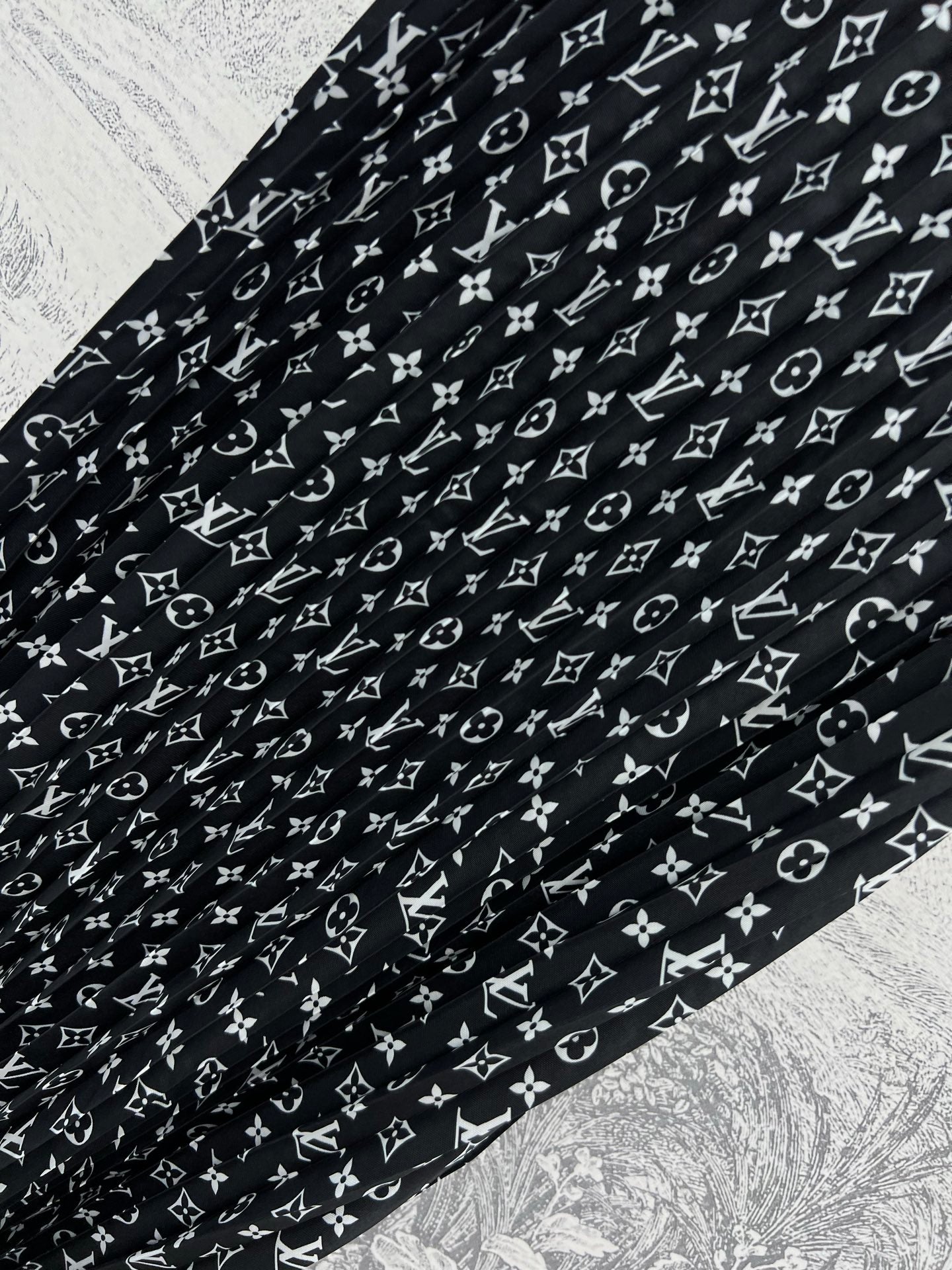 LV 25 Flower Barrage Print Lapel Dress Black Polyester