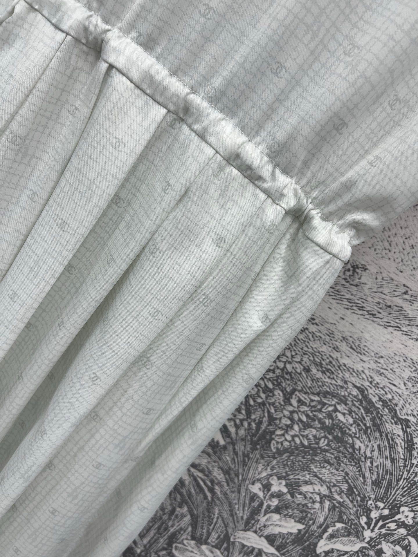 CC 25 Logo Plaid Short-sleeved Dress White Polyester Fiber