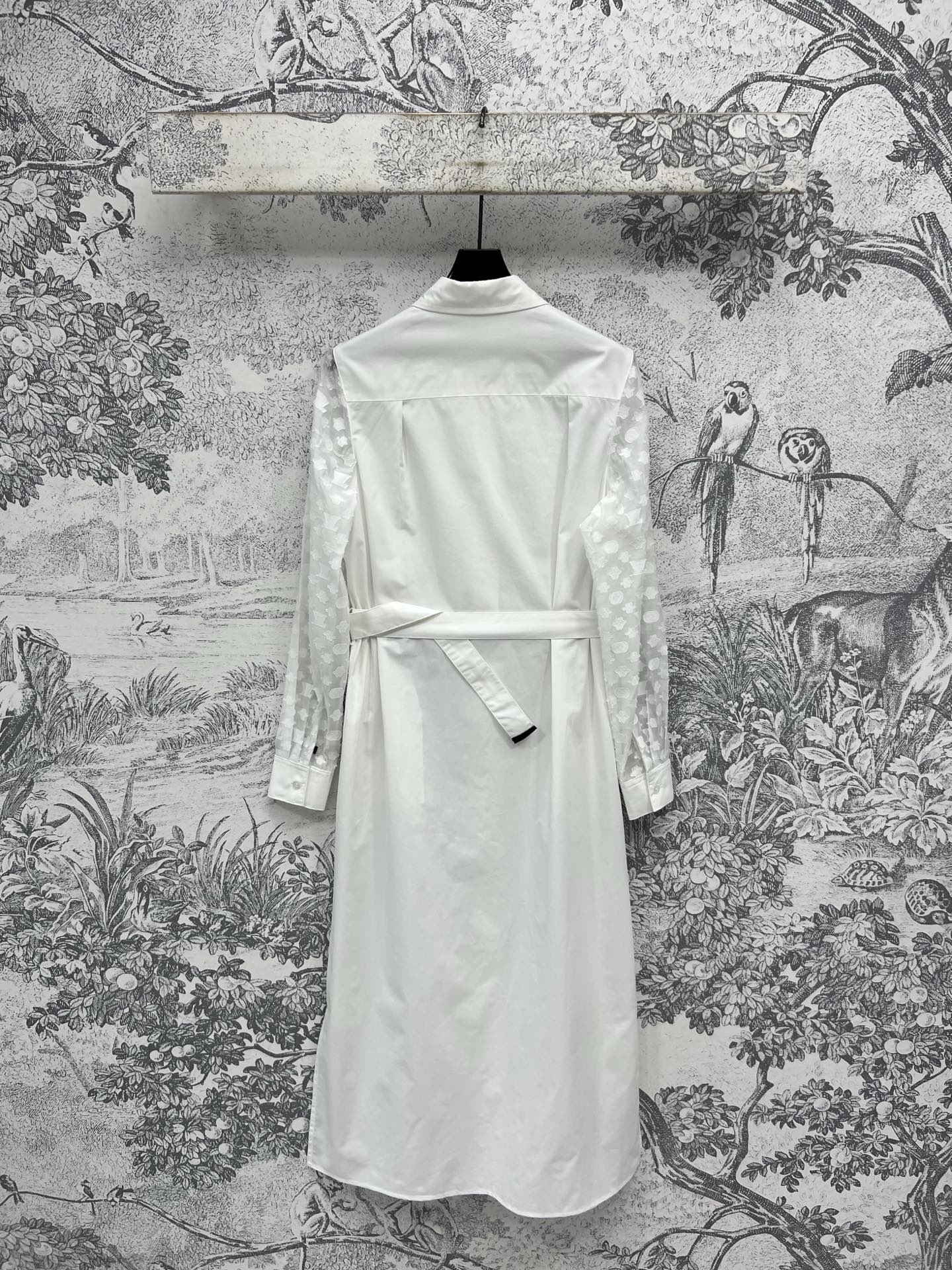 LV 25 Splicing Perspective Jacquard Monogram Sleeve Dress White Cotton