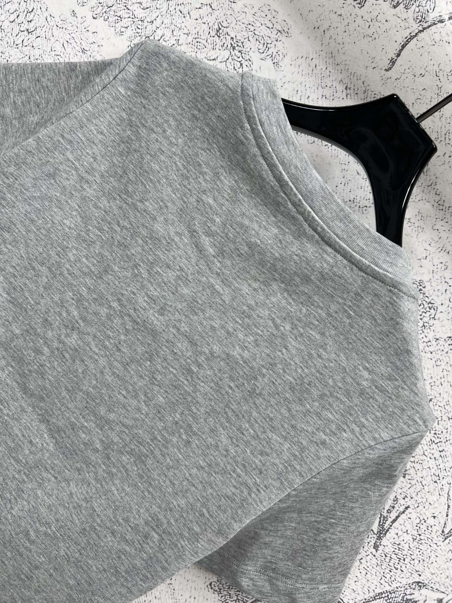 LV 25 Robot  On The Chest T-Shirt Grey Cotton