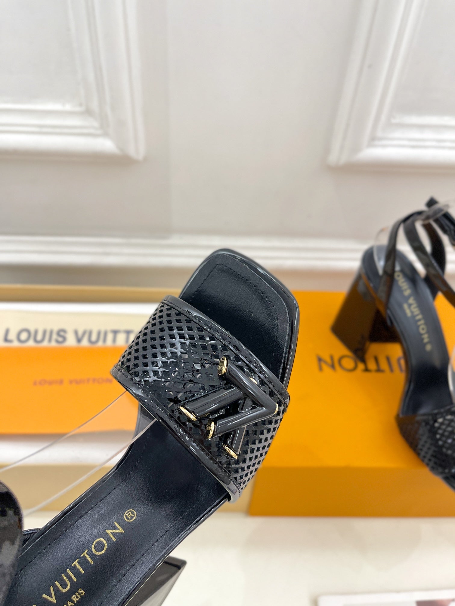 shake platform 90 black patent calfskin