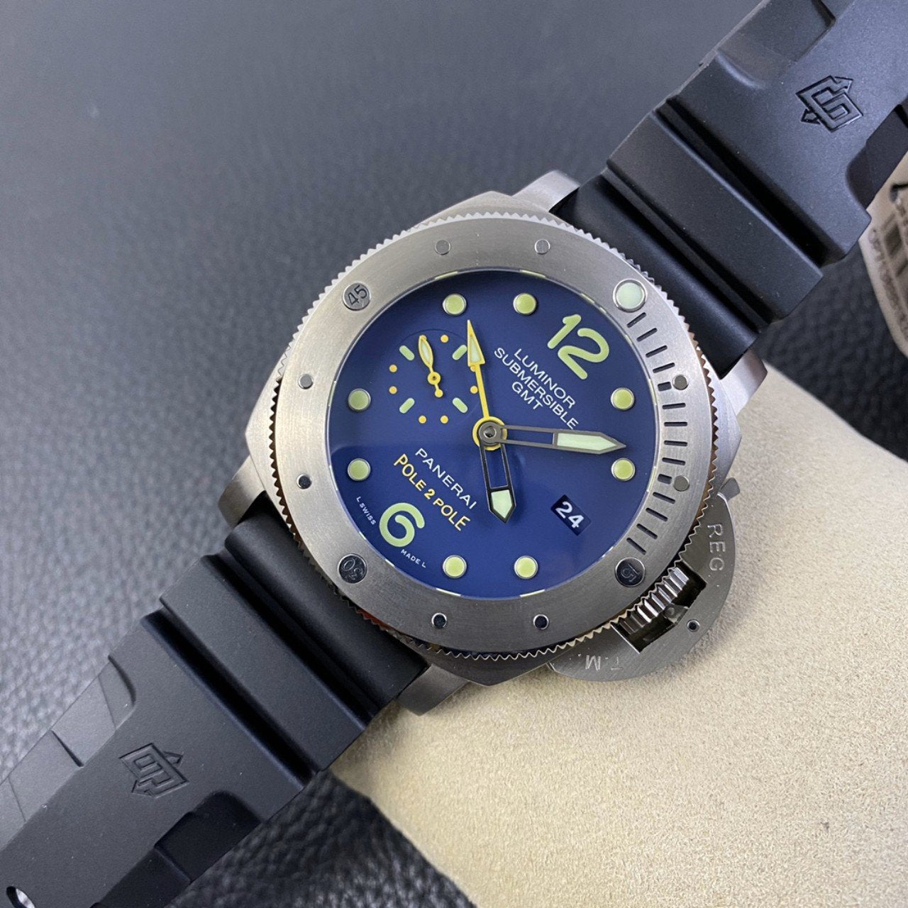 LUMINOR SUBMERSIBLE 1950 3 DAYS GMT POLE 2 POLE