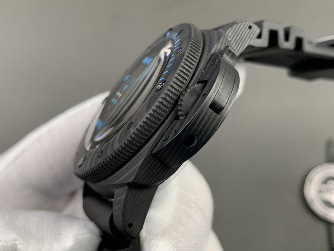 LUMINOR SUBMERSIBLE 1950 47MM CARBON CASE BLACK DIAL
