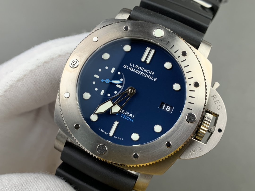 LUMINOR SUBMERSIBLE 47MM BLUE BMG TECH