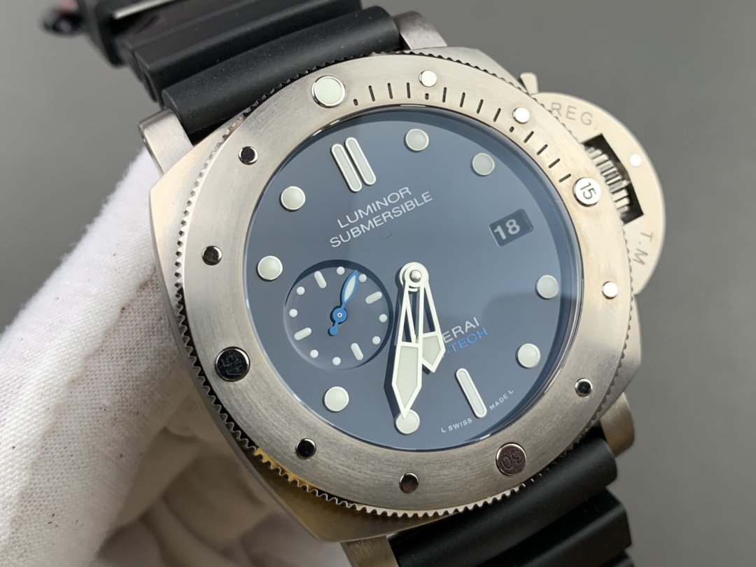 LUMINOR SUBMERSIBLE 47MM BLUE BMG TECH