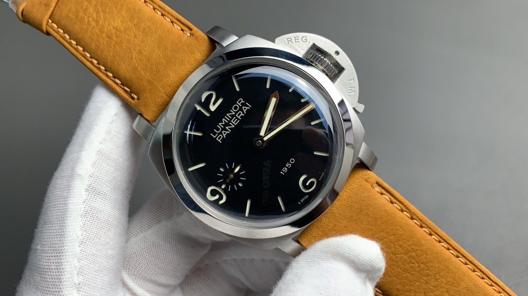 LUMINOR 1950 3 DAYS COMPOSITE BLACK DIAL