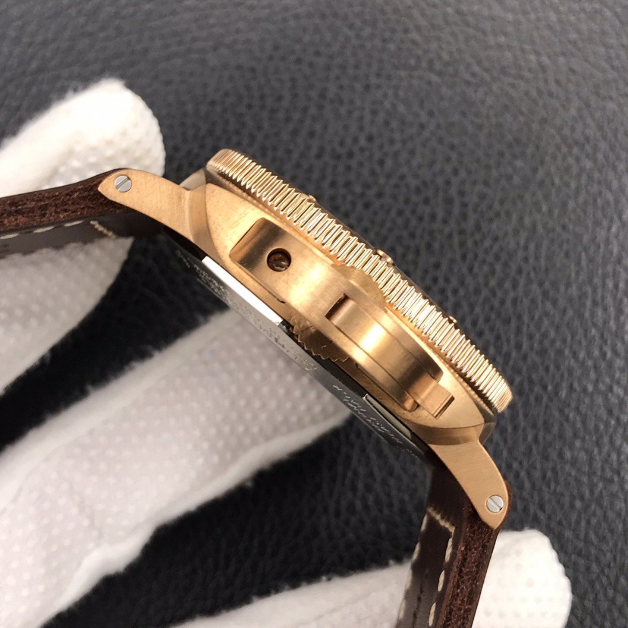 LUMINOR SUBMERSIBLE 47MM BRONZO BROWN DIAL