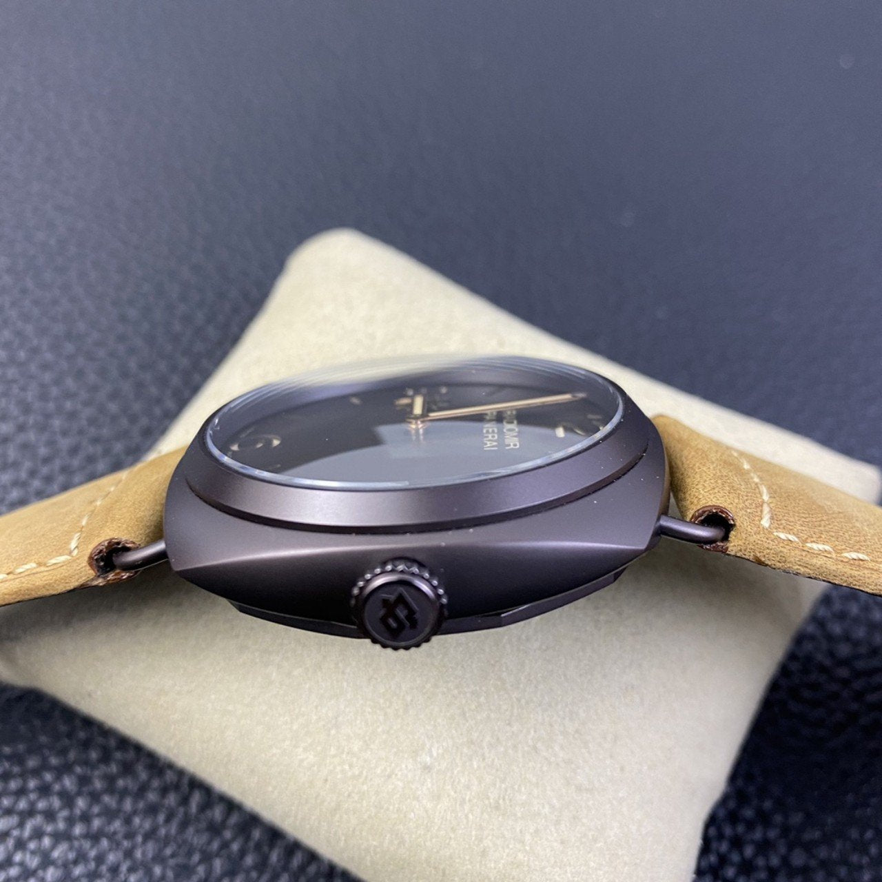 RADIOMIR BLACK SEAL AUTOMATIC CERAMIC CASE