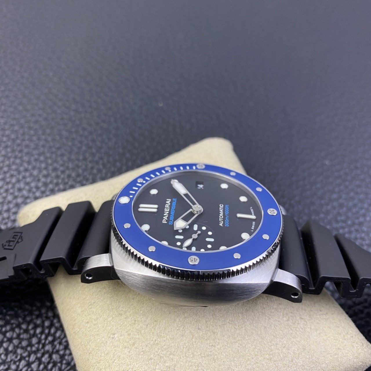 SUBMERSIBLE AZZURRO BLUE 42 STAINLESS STEEL