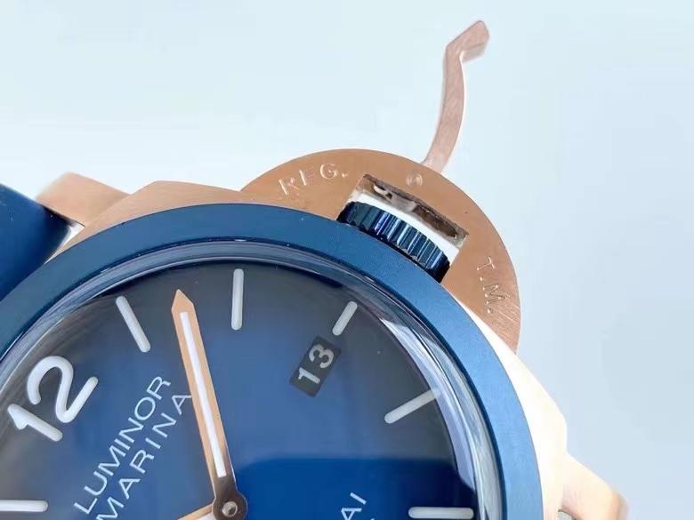 LUMINOR MARINA 45 GOLD CASE BLUE BEZEL